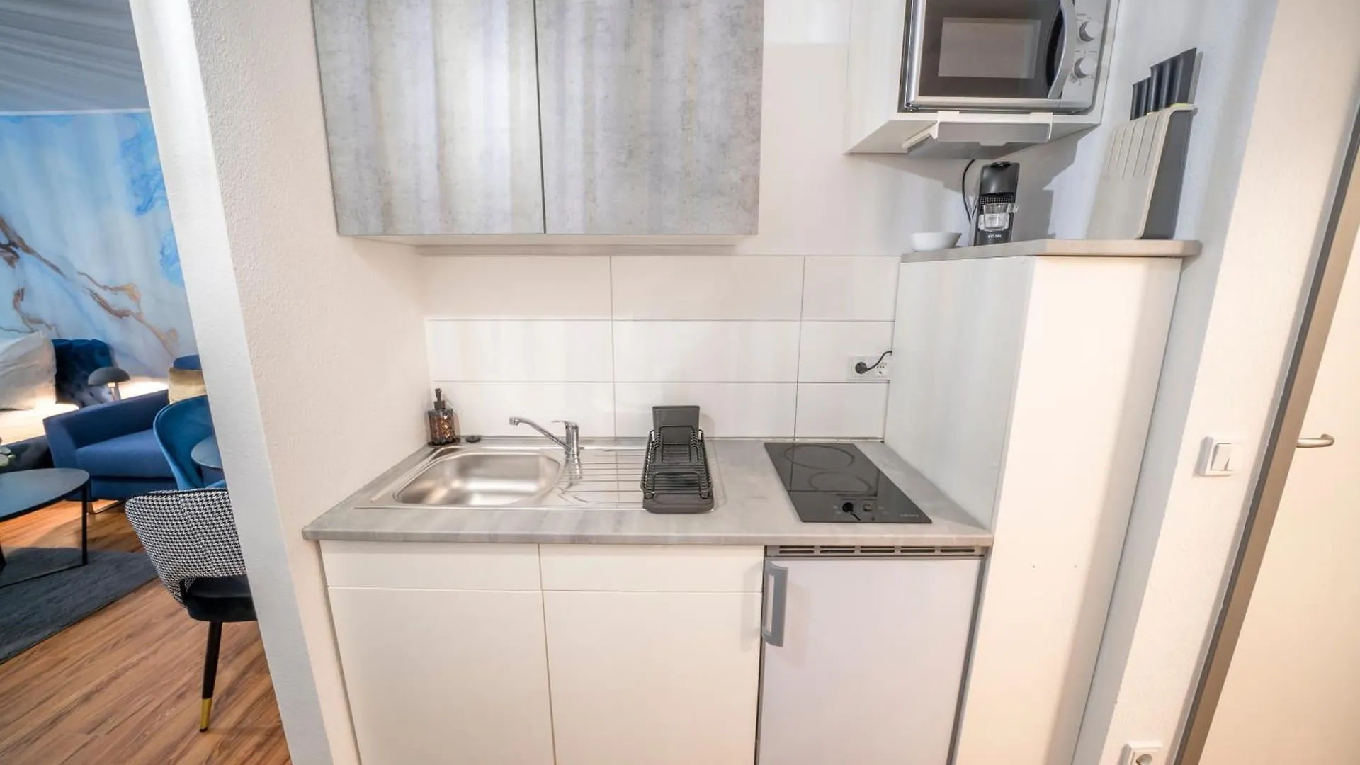 Apartment Noble Studio - 1 Min To Hbf Mannheim Germany